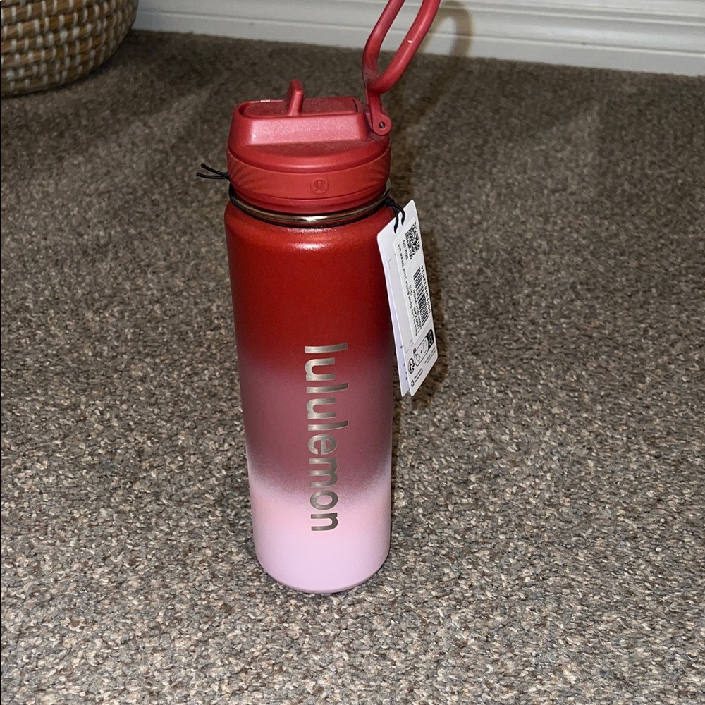 Lululemon back to life sports bottle